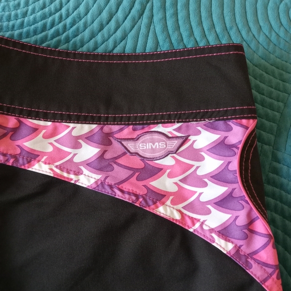 SIMS Board Shorts Size 11 - Picture 5 of 8